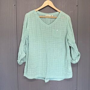 Soft Surroundings Light Green V-Neck Gauze Lightweight Linen Blend Top Size S